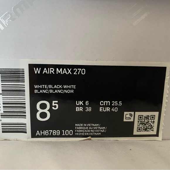 Nike Air Max 270 Sneakers | Size 8.5 Women’s | BLACK/WHITE - Picture 7 of 10